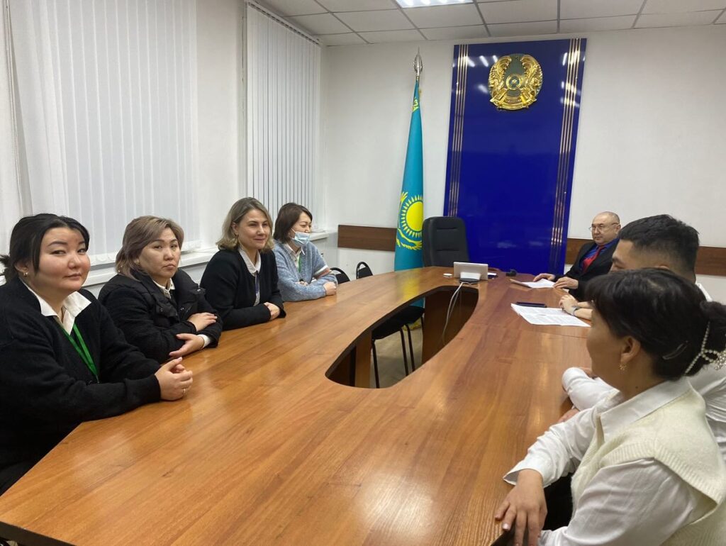 Архившілер «Азаматтарға арналған үкімет» қызметкерлеріне архивтік анықтамалар беру бойынша семинар өткізді